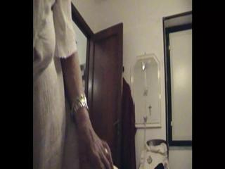 Mutter bei den unegzogenen Spielchen