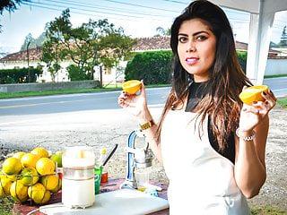 Latina Teen macht es sich selber