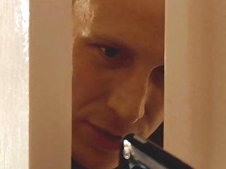 Meine Freundin wichst mir den Schwanz