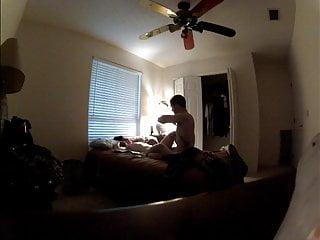 Brünette Teenagerin wird gefickt und heimlich gefilmt