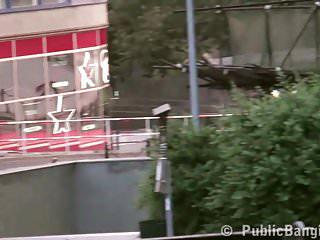 Geiles m dchen beim Dreier mmf gefickt
